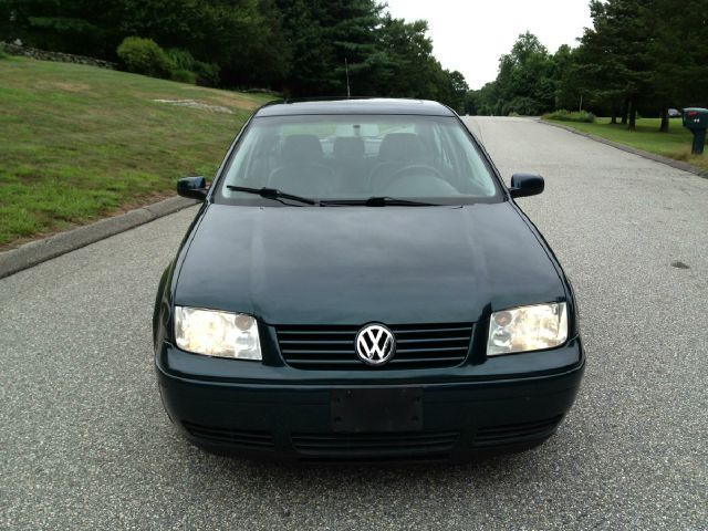 Volkswagen Jetta 2002 photo 1