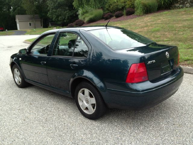 Volkswagen Jetta 2002 photo 4