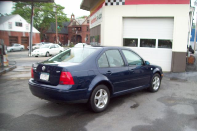 Volkswagen Jetta King Cab 4WD Sedan