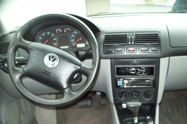 Volkswagen Jetta 2002 photo 4