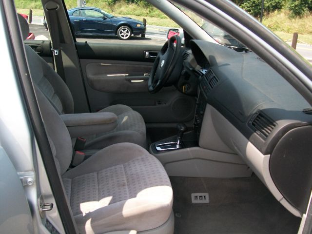 Volkswagen Jetta 2002 photo 1