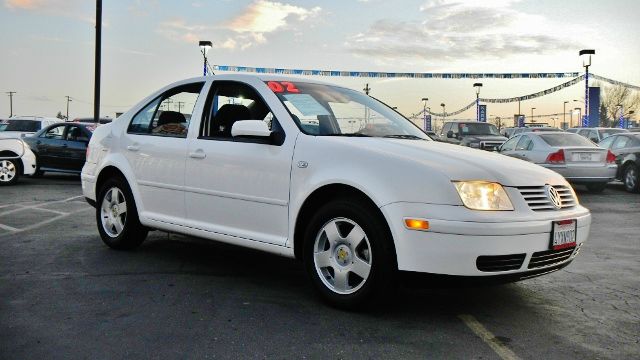 Volkswagen Jetta 2002 photo 1