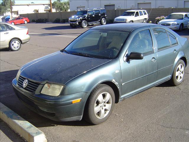 Volkswagen Jetta FWD 4dr Sport Sedan