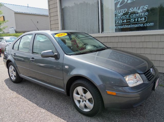 Volkswagen Jetta Quad Cab 4x2 Shortbox XLT Sedan