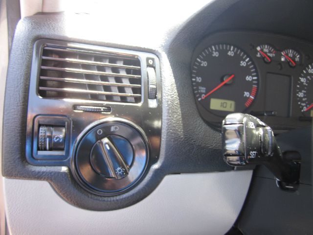 Volkswagen Jetta 2003 photo 4