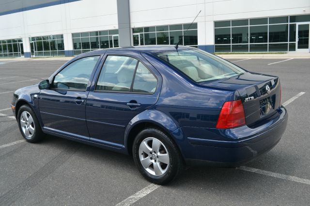 Volkswagen Jetta 2003 photo 4