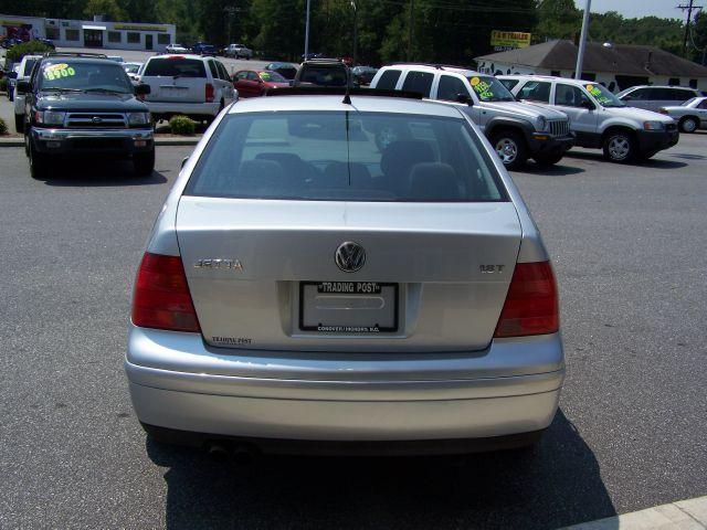 Volkswagen Jetta 2003 photo 2