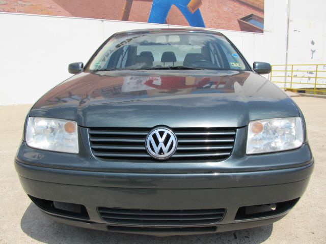 Volkswagen Jetta 2003 photo 1