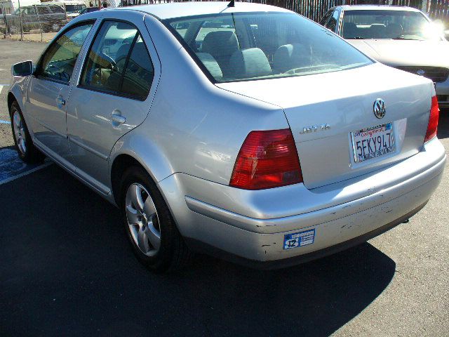 Volkswagen Jetta 2003 photo 2