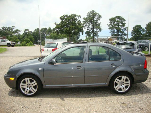 Volkswagen Jetta 2003 photo 1