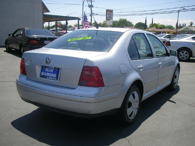 Volkswagen Jetta 2003 photo 3