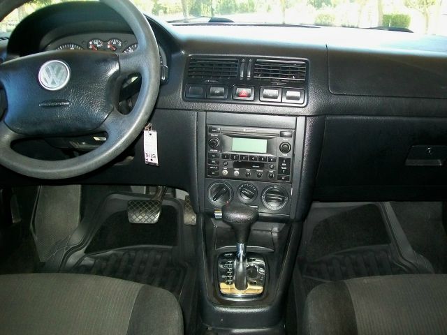 Volkswagen Jetta 2003 photo 2