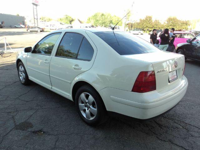 Volkswagen Jetta 2003 photo 23