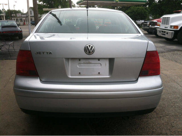 Volkswagen Jetta 2003 photo 10