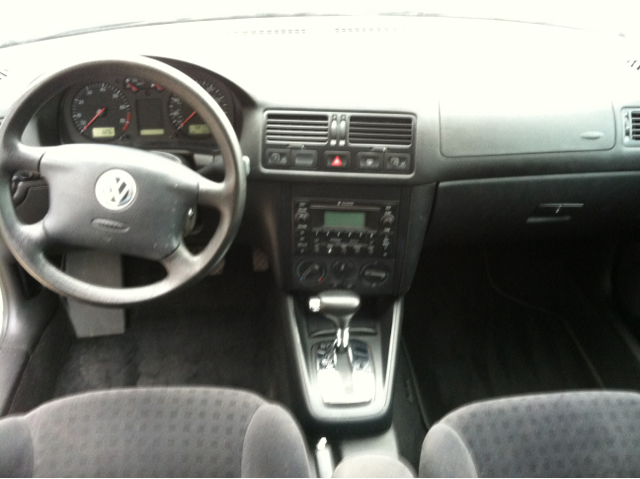 Volkswagen Jetta 2003 photo 2