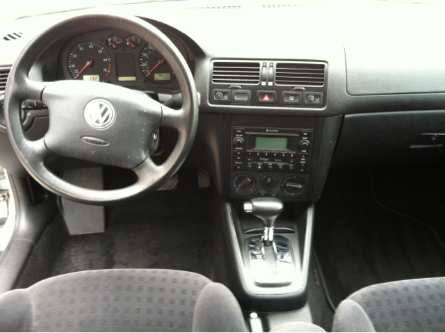 Volkswagen Jetta 2003 photo 8