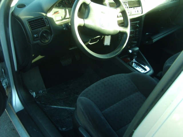 Volkswagen Jetta 2003 photo 2