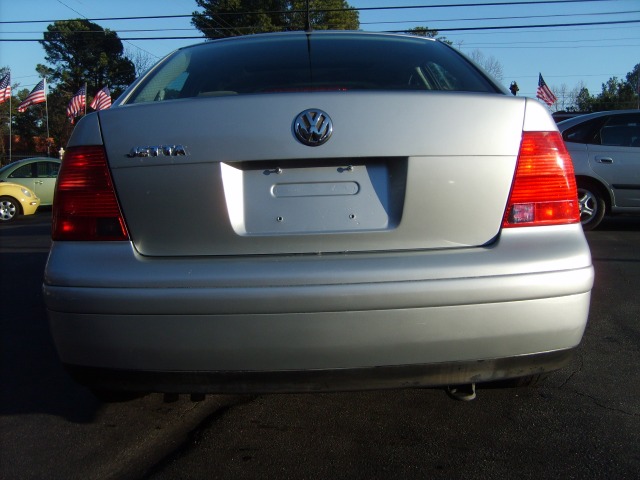 Volkswagen Jetta 2003 photo 3