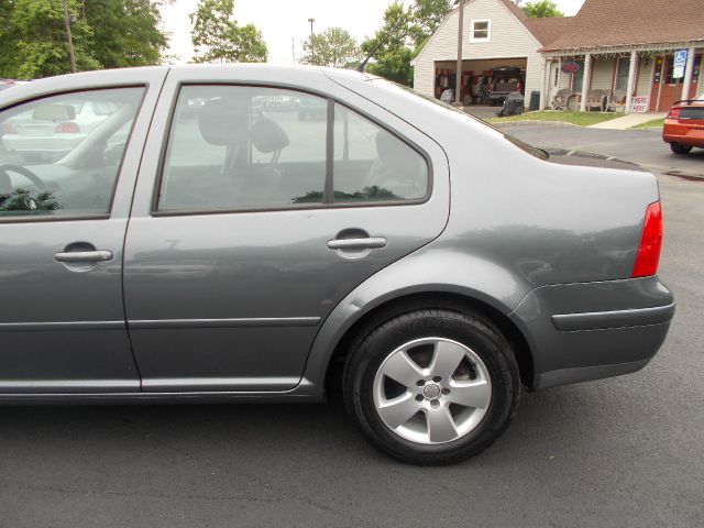 Volkswagen Jetta 2003 photo 16