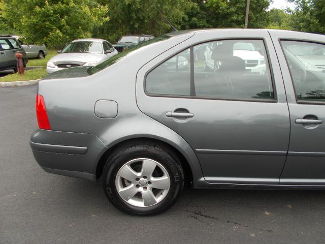 Volkswagen Jetta 2003 photo 2