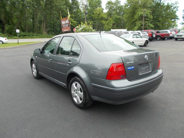 Volkswagen Jetta 2003 photo 20