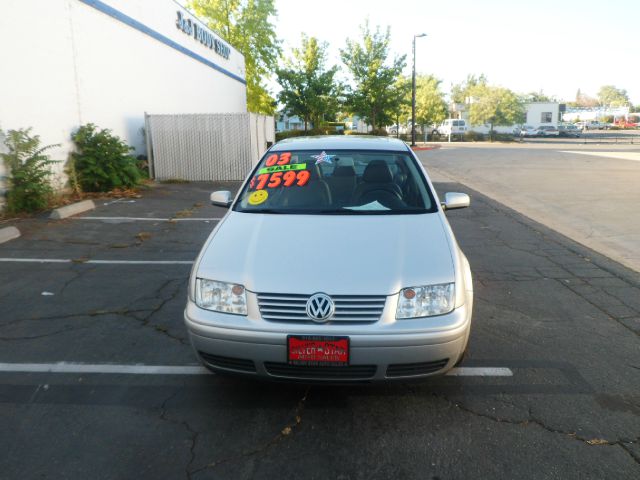 Volkswagen Jetta 2003 photo 2