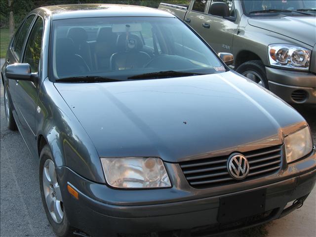 Volkswagen Jetta FWD 4dr Sport Sedan