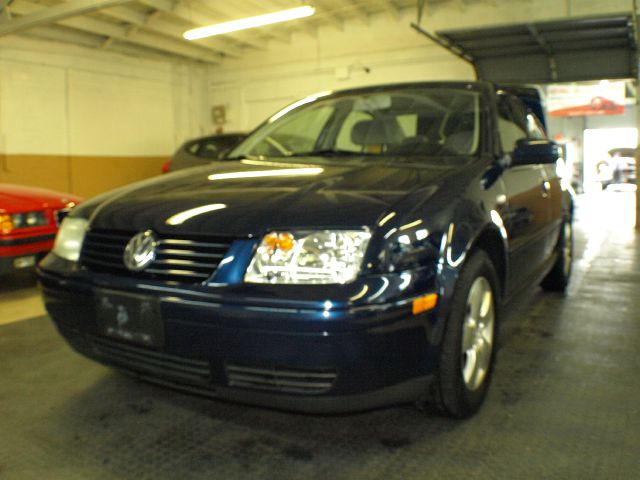 Volkswagen Jetta 2003 photo 12