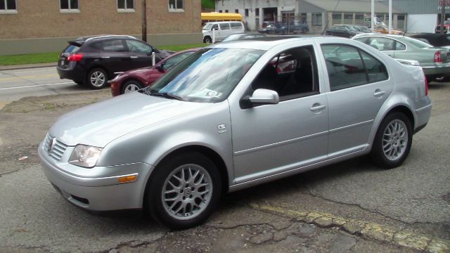 Volkswagen Jetta 2003 photo 1