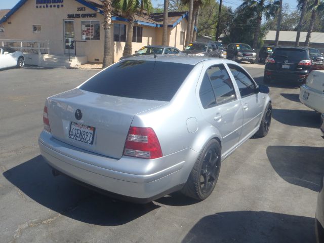 Volkswagen Jetta 2003 photo 1