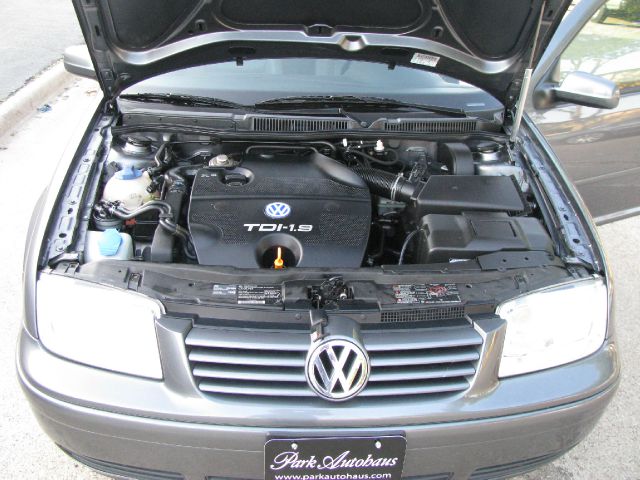 Volkswagen Jetta 2003 photo 12