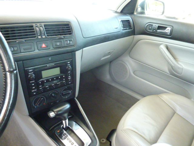 Volkswagen Jetta 2003 photo 1