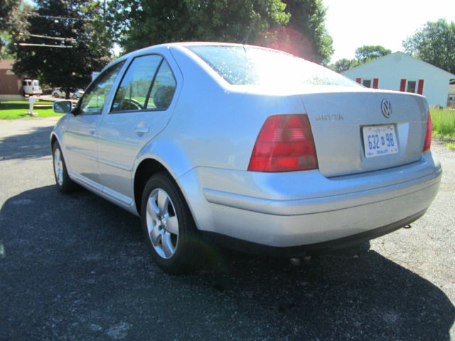 Volkswagen Jetta 2003 photo 10