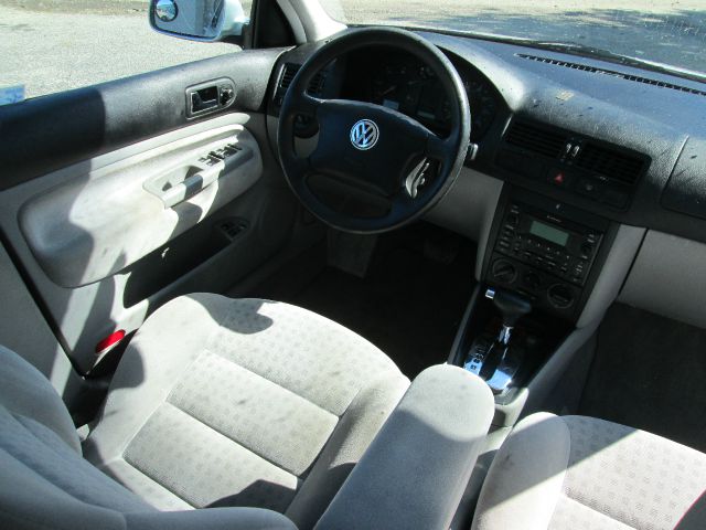 Volkswagen Jetta 2003 photo 12