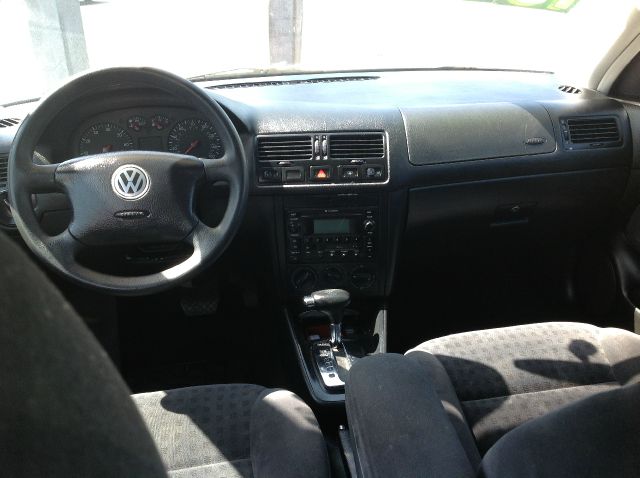 Volkswagen Jetta 2003 photo 1