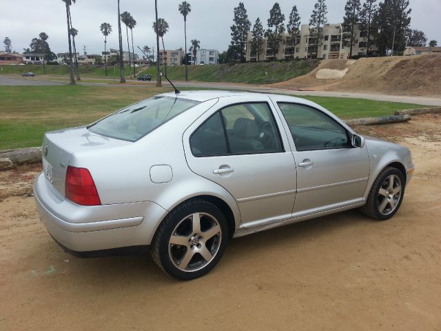 Volkswagen Jetta 2003 photo 1