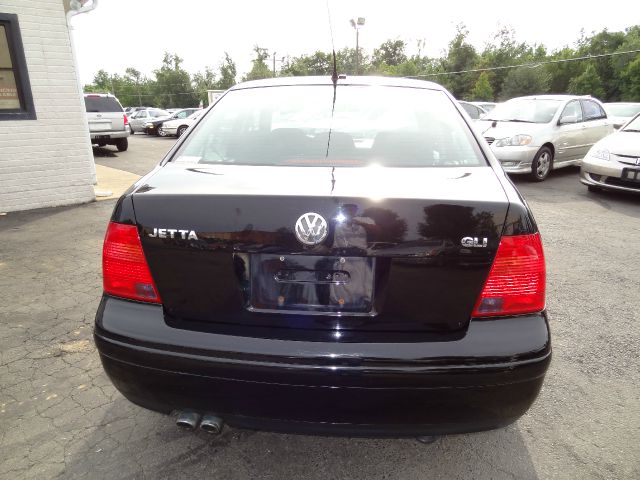 Volkswagen Jetta 5.0L Sedan