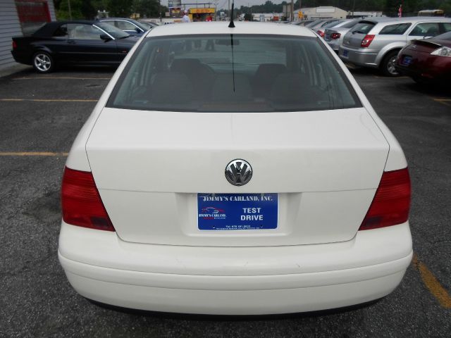 Volkswagen Jetta 2003 photo 9