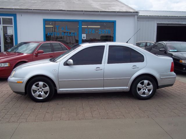 Volkswagen Jetta FWD 4dr Sport Sedan