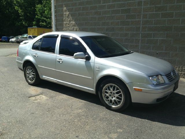 Volkswagen Jetta Supercharged Notchback Sedan