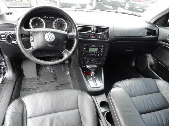 Volkswagen Jetta 2004 photo 4