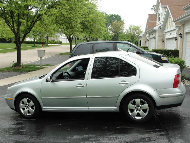 Volkswagen Jetta 2004 photo 1