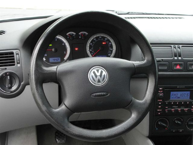 Volkswagen Jetta 2004 photo 45