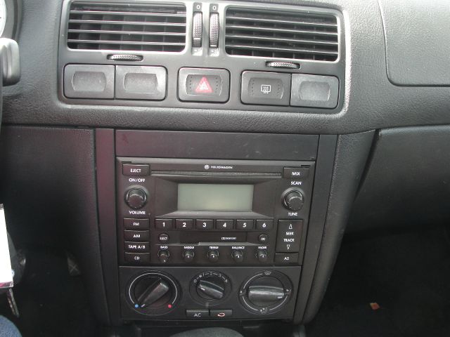 Volkswagen Jetta 2004 photo 13