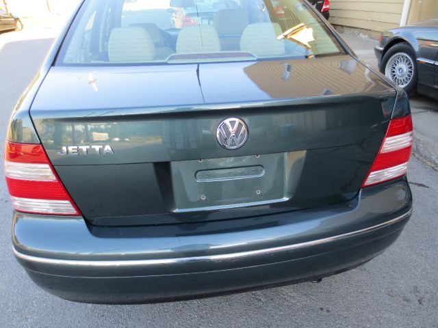 Volkswagen Jetta 2004 photo 2