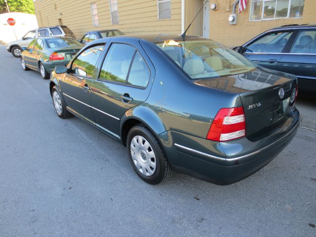 Volkswagen Jetta 2004 photo 3