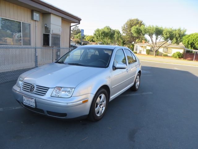 Volkswagen Jetta 2004 photo 2