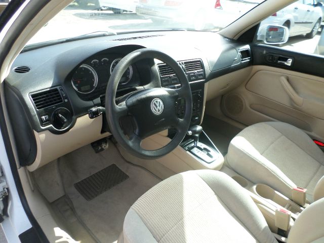 Volkswagen Jetta 2004 photo 2