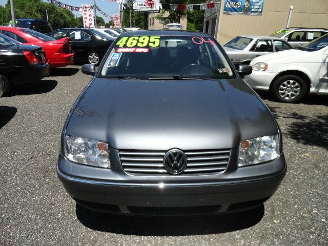 Volkswagen Jetta 2004 photo 2