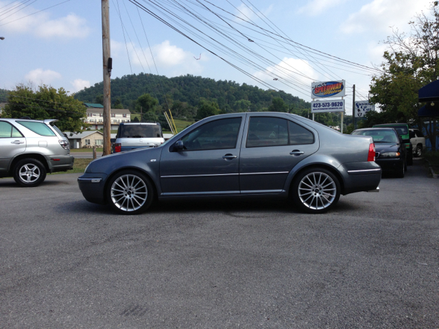 Volkswagen Jetta 2004 photo 2